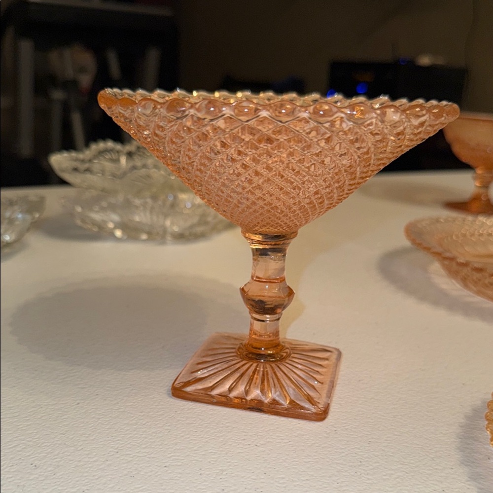 “Miss America” depression Glass Compote - Pink
   Anchor Hocking